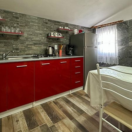 Pahert Beach Apartment Вир Екстериор снимка